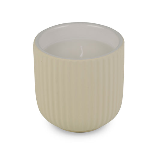Sofisticata e unica, la candela profumata "Soffidiluce" è un'opera d'arte in ceramica, con un delicato effetto tattile. Disponibile in tre eleganti colori, dona un'atmosfera incantata e rilassante a ogni ambiente. Dimensioni: Ø 7.5 x 7.5h cm. In negozio e online su tuttochic.live