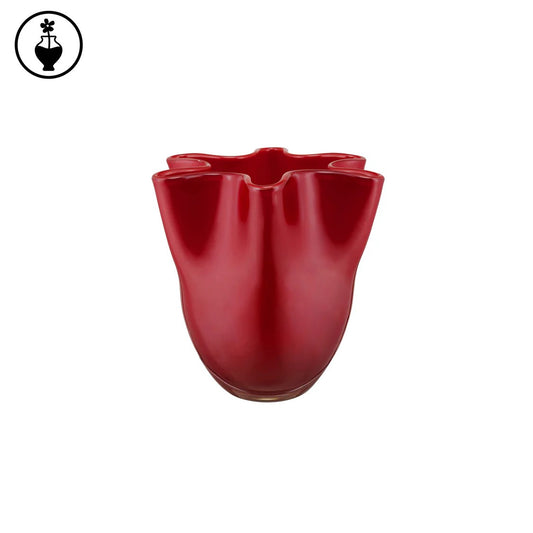 Vaso scultoreo in vetro rosso intenso collezione Tempo di Rituali Domestici, misura media.