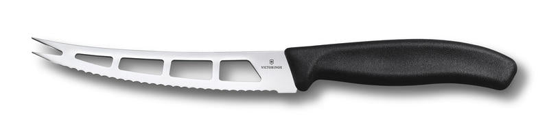 Coltello da burro e formaggi molli dotato di un filo ondulato e ben affilato, con speciali fori e una punta doppia, questo coltello riduce la frizione. Taglierai e preparerai le porzioni senza sforzo • Manico nero in Polipropilene• Lunghezza lama: 14 cm Lavabile in lavastoviglie. In negozio e online su tuttochic.live