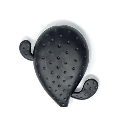 Gli umidificatori da termosifone “Cactus pala” pensati per essere appesi ai termosifoni di ogni stanza e possono essere lasciati lì tutto l’anno come elemento decorativo. Peso: 400 gr Dimensioni: 20 x 20 x 6 cm Utilizzo: umidificatore per termosifone, vaso per fiori da parete. In negozio e online su tuttochic.live