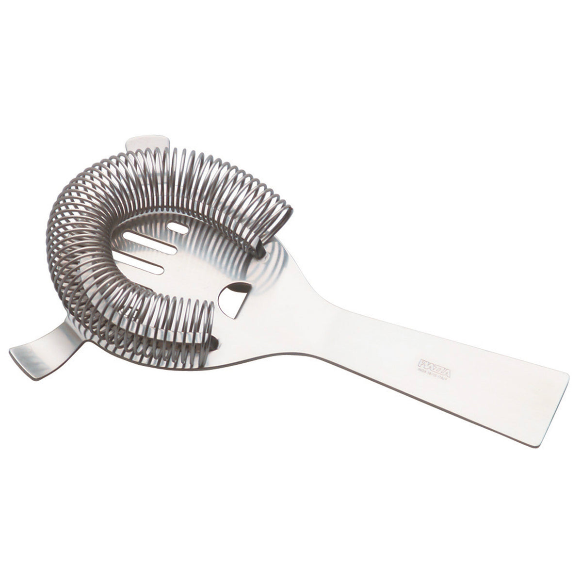 Realizzato in acciaio inox, igienico e lavabile in lavastoviglie Ideale per versare e filtrare i cocktail e trattenere ghiaccio, frutta e altri ingredienti Grazie alla sua molla, lo strainer si adatta a mixing tin e shaker di diversi diametri e dimensioni Dimensioni: cm 16,5 x 10. In negozio e online su tuttochic.live