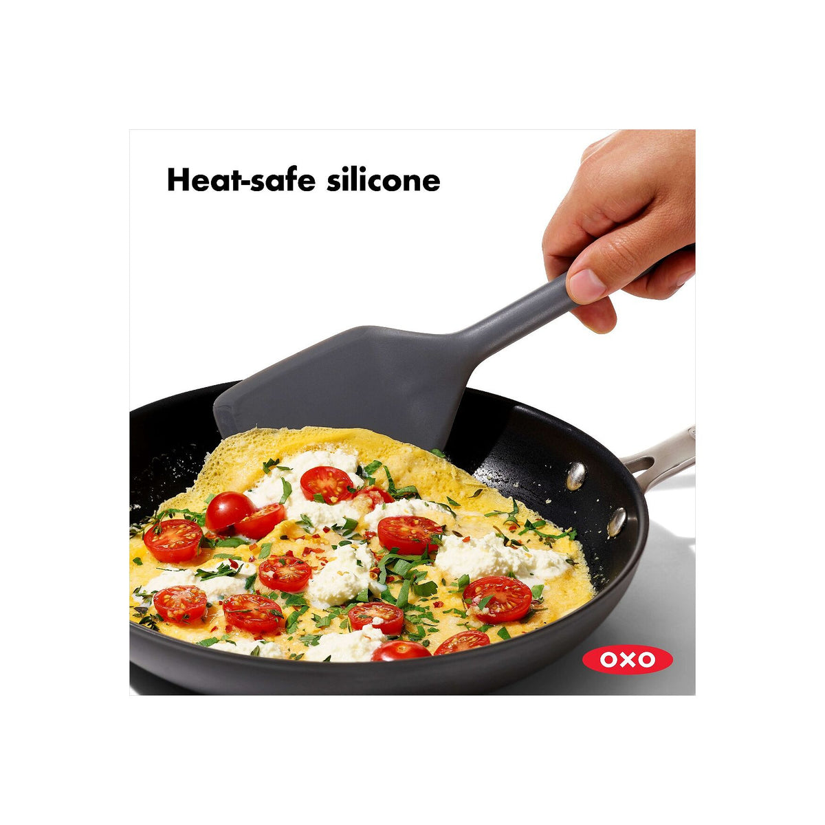 Questa paletta è appositamente progettata per adattarsi perfettamente a piccole padelle, sia che tu stia rosolando la carne o friggendo le uova. Il nucleo flessibile in metallo è racchiuso in silicone resistente al calore per l'uso in padelle. Dimensioni: 30,5 x 7,6 cm. In negozio e online su tuttochic.live
