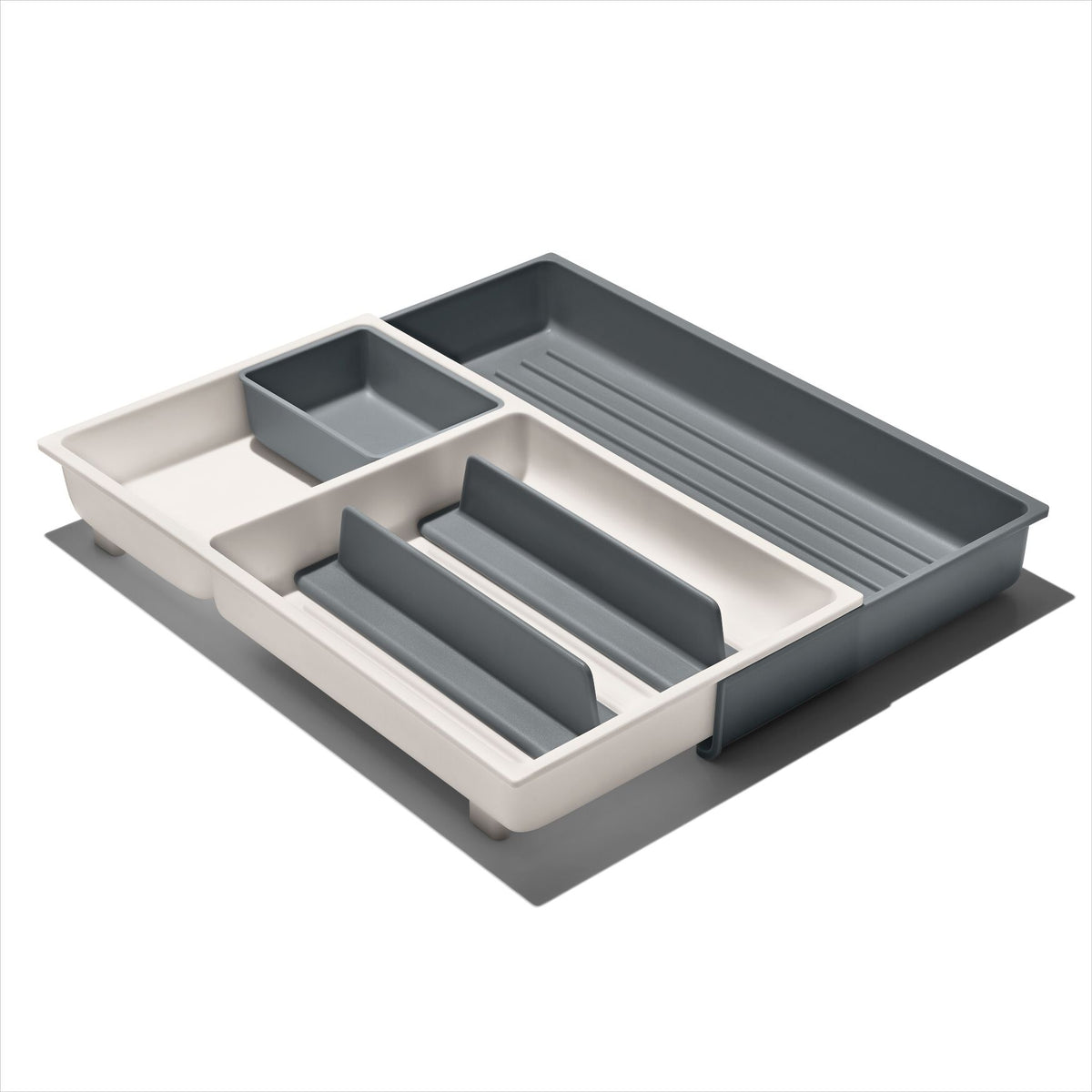 Organizer con divisori vani removibili in base al numero e alle dimensioni degli utensili da riporre. Lo spazio espanso può contenere oggetti più lunghi per un maggiore stoccaggio. Dimensioni chiuso: 41,5 x 25 x 6,3 cm• Dimensioni espanso: 41,5 x 41,5 x 6,3 cm. In negozio e online su tuttochic.live