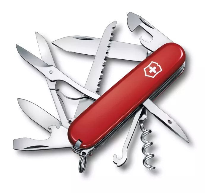 Multiuso Huntsman, con l’aggiunta delle forbici e del seghetto per legno, sei pronto a tagliare praticamente tutto. Quando è il momento di lasciare il computer e i sentieri conosciuti, sarai contento di avere in tasca Huntsman. 15 funzioni. In negozio e online su tuttochic.live 