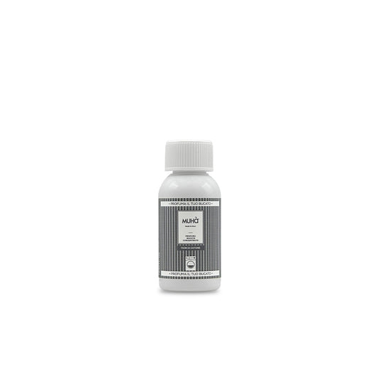 Prodotto profuma bucato concentrato che dona ai tuoi capi un profumo persistente e duraturo nel tempo. Non contiene parabeni. FIORI DI COTONE Fragranza delicata e soave con note di bergamotto unite ad un cuore fiorito di mughetto, vaniglia, ylang ylang e rosa. In negozio e online su tuttochic.live