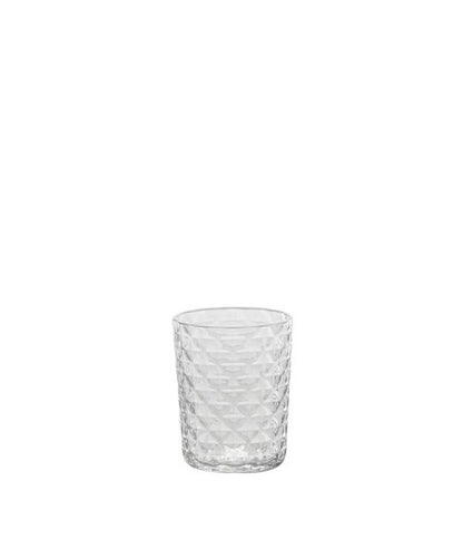 Set di 4 bicchierini shot soffiati a bocca e lavorati a mano in vetro sonoro superiore senza piombo. Collezione Veneziano Mixology, gli articoli di questa collezione si caratterizzano per la trasparenza... Design Federico de Majo 2023 Dimensioni: Ø 5,5 x h 6,5 cm Capacità: 8,5 cl. In negozio e online su tuttochic.live