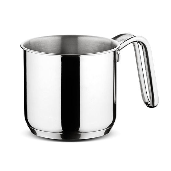 Bollilatte in acciaio inox 18/10.Diametro cm 12&nbsp;La nuova linea SFIZIOSA è un connubio tra eleganza e funzionalità. La lucidatura a specchio all’esterno e la satinatura interna conferiscono raffinatezza, garantendo allo stesso tempo la massima igiene ed una incredibile facilità di pulizia. Lavabile in lavastoviglie