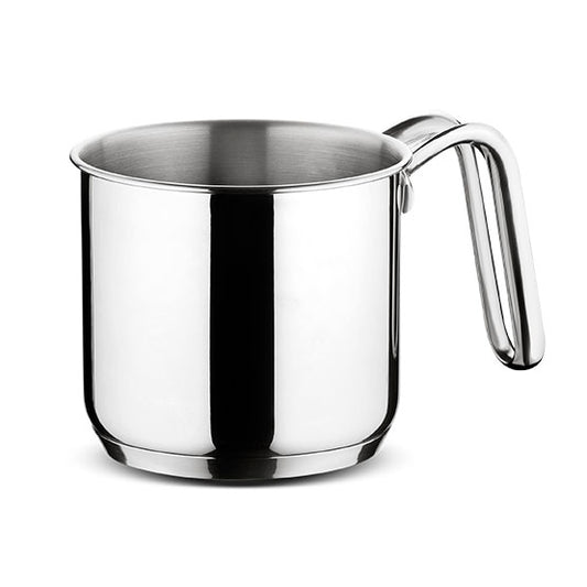 Bollilatte in acciaio inox 18/10.Diametro cm 12&nbsp;La nuova linea SFIZIOSA è un connubio tra eleganza e funzionalità. La lucidatura a specchio all’esterno e la satinatura interna conferiscono raffinatezza, garantendo allo stesso tempo la massima igiene ed una incredibile facilità di pulizia. Lavabile in lavastoviglie