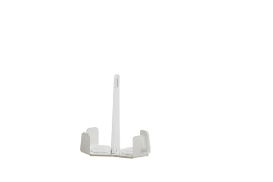 Portabiccchieri è un pratico accessorio tavola in cristallo acrilico bianco satinato, ideale per party e buffet. Dimensioni cm 18x9x20,5 h. Spessore PMMA mm 5.  In negozio e online su tuttochic.live