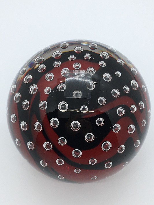 Boccia fermacarte Carlo Moretti in vetro di Murano con murrine rosse e nere