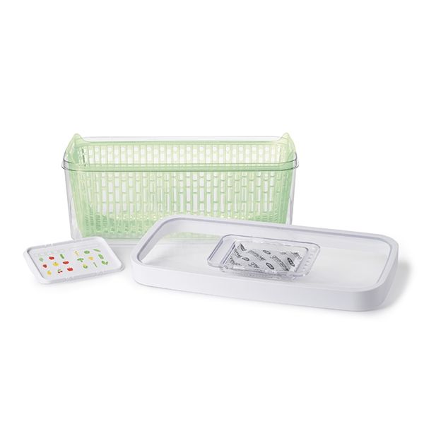 Contenitore ermetico con sistema di conservazione dei prodotti alimentari ai carboni attivi e cestello removibile che favorisce un corretto flusso d’aria le bocchette di ventilazione mantengono l’umidità ottimale all’interno del contenitore. Contenitore da 4,7 litri. In negozio e online su tuttochic.live