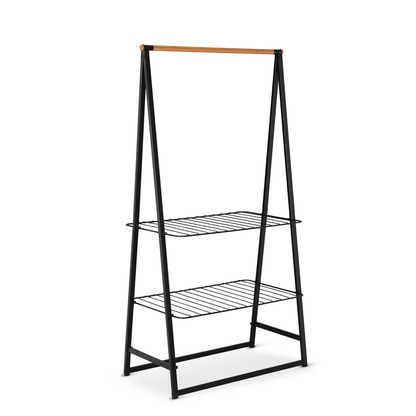 Organizza i tuoi capi con eleganza con l'appendiabiti Brabantia Linn. Grazie alla robusta barra in bambù ed ai due ripiani regolabili in altezza, Linn se la cava alla grande in ogni situazione ed in ogni ambiente. Usalo come stendibiancheria o per arieggiare i tuoi vestiti. In negozio e online su tuttochic.live