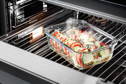 Contenitore per alimenti MILO resiste al calore fino a 300 gradi e al freddo fino a -20. non riscaldare il coperchio volume di riempimento 1500 ml adatto per forno e microonde L 23,2 cm, P 17,6 cm, H 7,5 cm vetro borosilicato, acciaio inossidabile di alta qualità, plastica, silicone. negozio e online su tutttochic.it