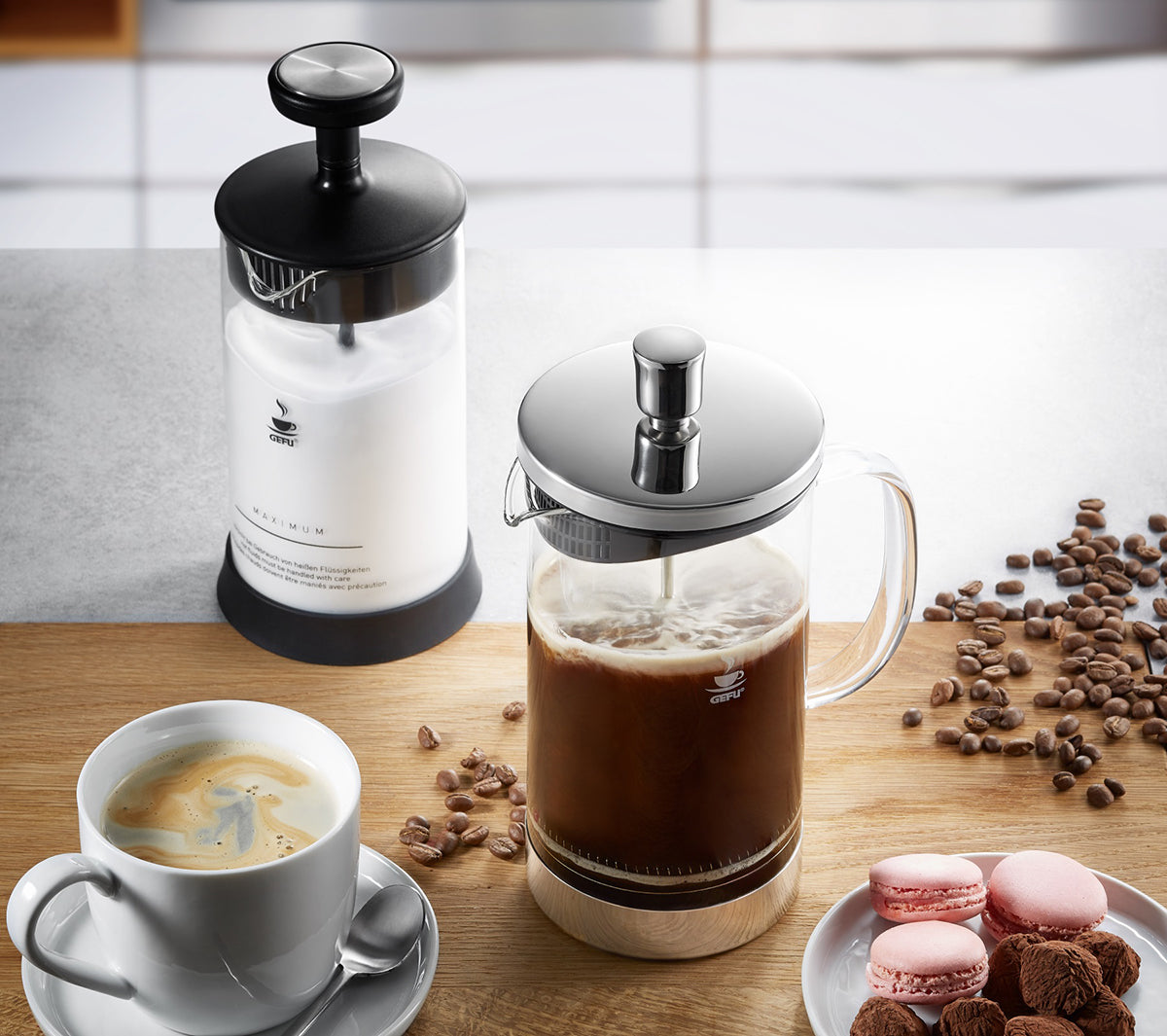 Caffè aromatico da servire in modo elegante subito dopo il tempo di infusione! L'ecologico sistema French Press della caffettiera trasforma il caffè in un vero e proprio piacere. Funziona bene anche con il tè! . In negozio e online su tuttochic.live