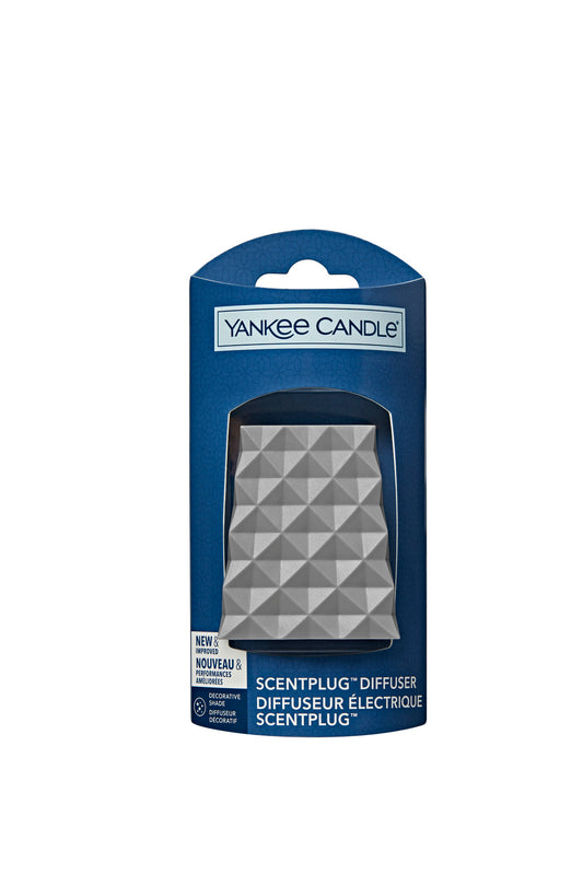 Diffusore di fragranza elettrico di Yankee Candle® è pronto a profumare qualsiasi stanza. Colore grigio. Abbinatela alla vostra ricarica per Profumatore elettrico® preferita (venduta separatamente). In negozio e online su tuttochic.live 