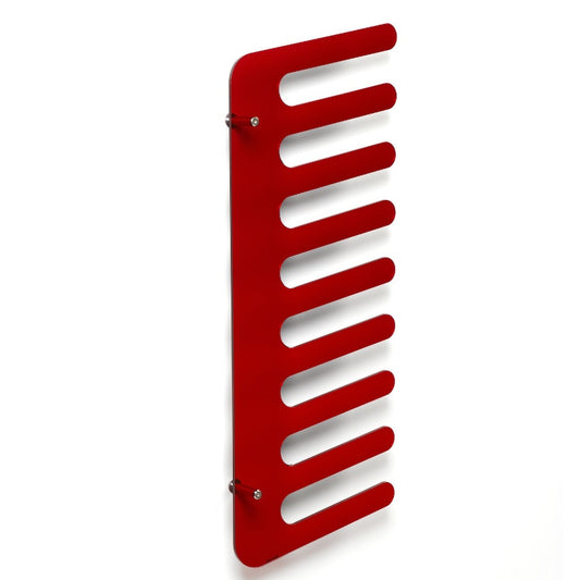 Porta riviste pensile, da parete a forma di pettine. Struttura in metacrilato trasparente di colore rosso. Si fissa al muro con distanziatori compresi nella confezione. Particolari in metallo cromato. Può essere usato anche come porta asciugamani da parete. Dimensioni: cm 90 x 35. In Negozio e online su tuttochic.live
