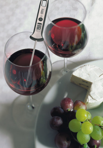 Termometro da cucina digitale SCALA®. Il display LCD della temperatura estremamente veloce - da 4 a 10 secondi e di facile lettura, display LCD di facile lettura con cifre grandi Campo di misura da -45 ° C a +200 ° C. Elevata precisione di misurazione con tabella delle temperature. In negozio e online su tuttochic.live