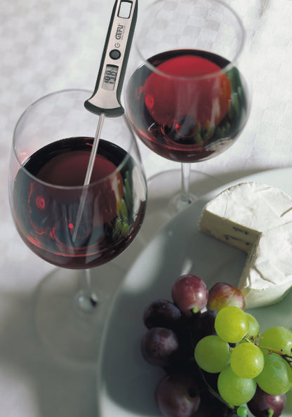 Termometro da cucina digitale SCALA®. Il display LCD della temperatura estremamente veloce - da 4 a 10 secondi e di facile lettura, display LCD di facile lettura con cifre grandi Campo di misura da -45 ° C a +200 ° C. Elevata precisione di misurazione con tabella delle temperature. In negozio e online su tuttochic.live