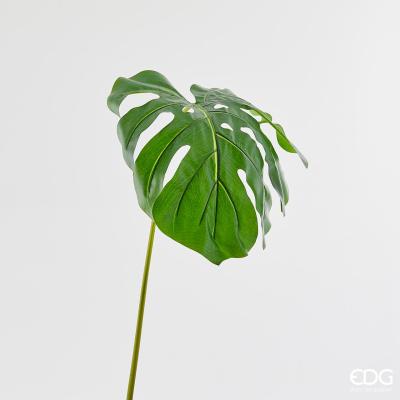 Ramo foglia Monstera artificiale cm. 105. Ideali per decorare. In negozio e online su tuttochic.live