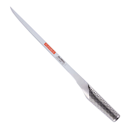 Coltello adatto al taglio del prosciutto a coltello, in particolare del prosciutto spagnolo ma anche di quello toscano. Ideale anche per filettare il salmone. I coltelli Global sono realizzati con il miglior acciaio inossidabile: le lame sono in CROMOVA, uno speciale acciaio inox. In negozio e online su tuttochic.live