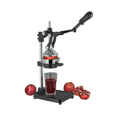 Spremiagrumi multifunzionale, specialmente per melograni. Qualità professionale robusta realizzato in zinco pressofuso. L'imbuto e la pigna sono realizzati in acciaio inox. Funzionamento facile, grazie all'azione efficace della leva. Con piedini in gomma antiscivolo. In negozio e online su tuttochic.live
