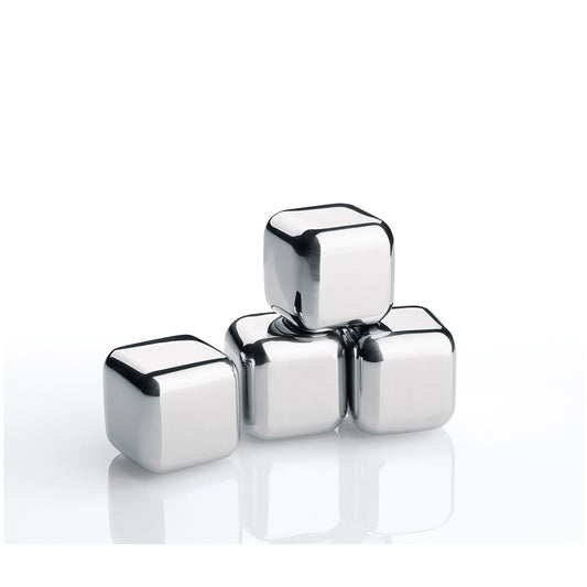 Confezione di 4 cubetti in acciaio inox con liquido refrigerante all'interno. Ideali per mantenere la bevanda perfettamente fresca, senza annacquarla. Da tenere in freezer per averli pronti all'occasione. Dimensioni singolo cubetto: cm 2,5 x 2,5 x 2,5. In negozio e online su tuttochic.live