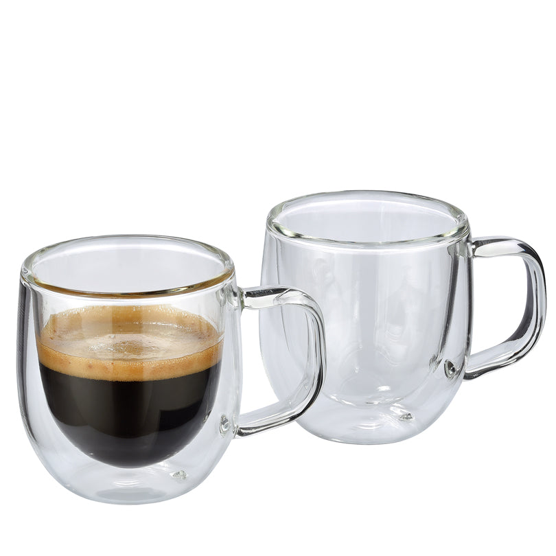 Le tazzine a doppia parete sono adatte per molteplici usi. Cibo e bevande mantengono più a lungo sia il caldo che il freddo. Realizzate in vetro borosilicato, un materiale resistente ad alte temperature. Dimensioni: ø 6 cm - altezza 6,5 cm Capacità: ml 80. In negozio e online su tuttochic.live