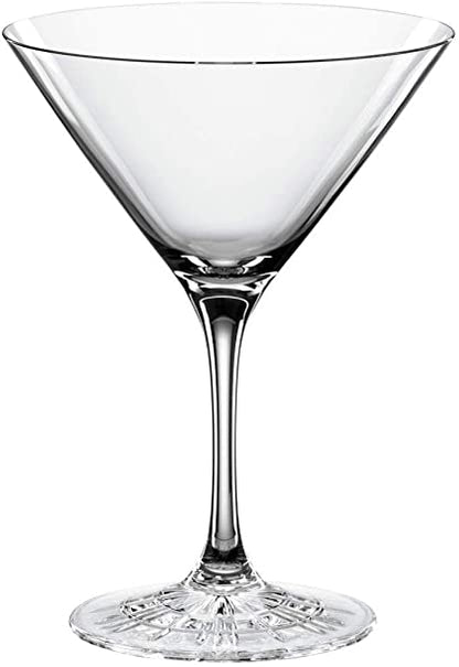 Set di 4 coppe Martini Cocktail in vetro cristallino lavorato. Dimensioni: mm 103 x 140 h - Capacità: 165 ml Lavabile in lavastoviglie. In negozio e online su tuttochic.live