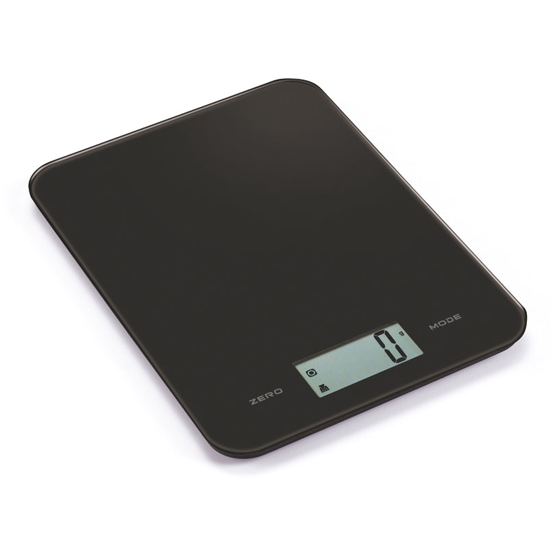 Bilancia da cucina digitale in vetro di colore nero. Caratteristiche: digitale, capacità massima consentita 8 kg, divisione 1 g, dimensioni display: 5,8 x 2,7 cm, Alimentazione: 1x CR2032 pila a bottone al litio, inclusa nella confezione. In negozio e online su tuttochic.live