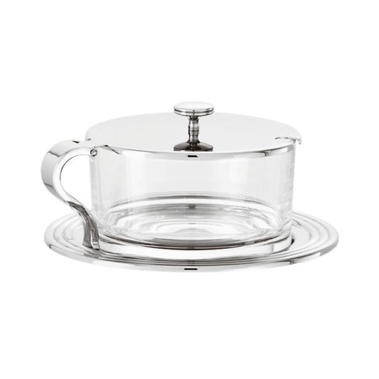 Formaggiera tonda con coperchio in acciaio argentato e cristallo della collezione Avenue di Sambonet. Provvedere ad una lucidatura con l’ausilio di specifici prodotti per l'argento. Dimensioni: Altezza: 6,5 cm Diametro: 12,60 cm Peso dell'articolo: 400 gr. In negozio e online su tuttochic.live