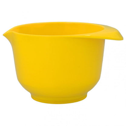 Ciotola per mescolare e servire: capacità 0,75 litri, Ø: 16,5 cm, altezza: 9,5 cm, in resina melamminica gialla senza BPA, durevole e antigraffio, sostenibile, stabile grazie alla base antiscivolo, maneggevolezza grazie al gocciolatoio-beccuccio e presa sicura, piacevole al tatto. In negozio e online su tuttochic.live