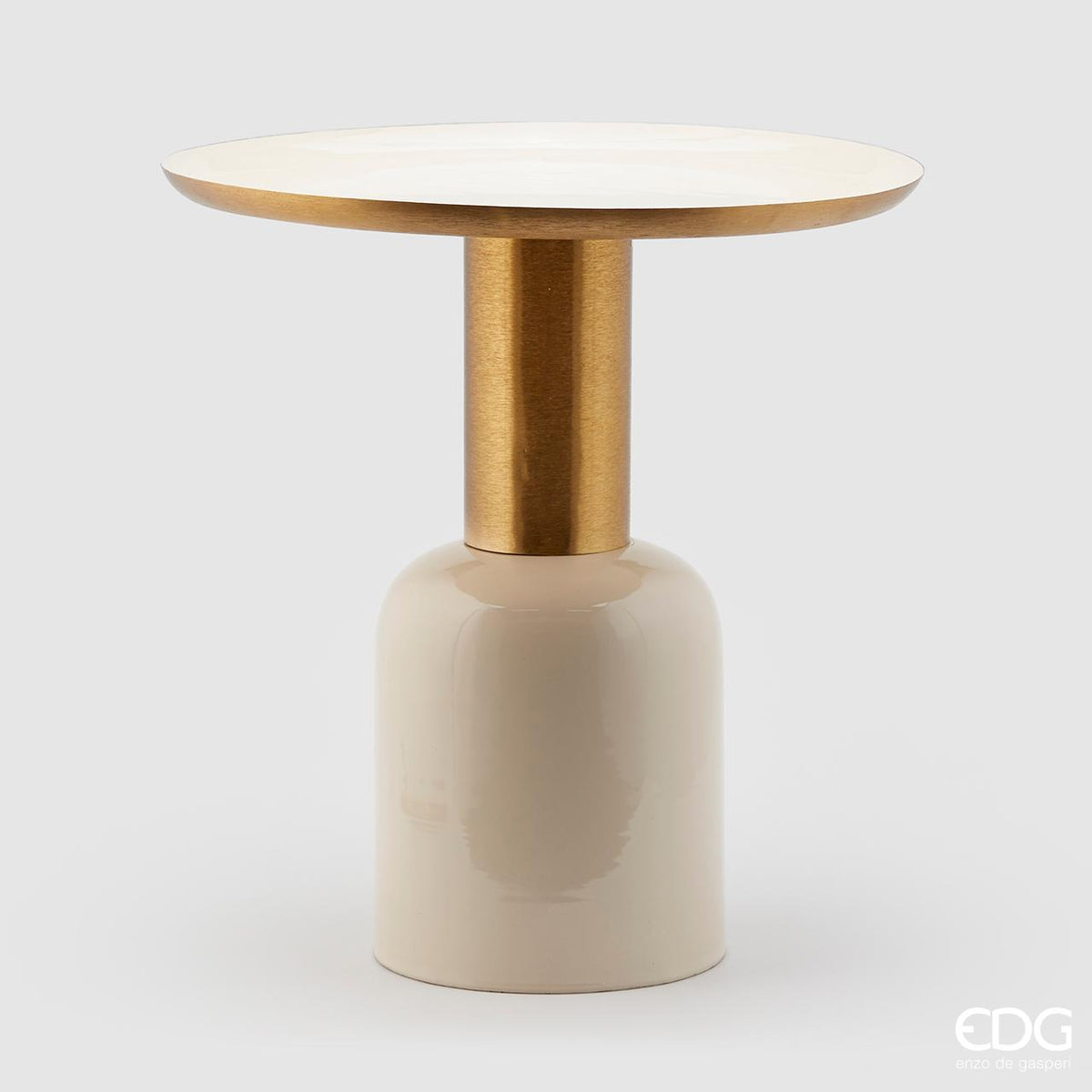 Tavolino rotondo da salotto in metallo beige con stelo oro e base bombata H 52 cm di EDG Enzo De Gasperi.