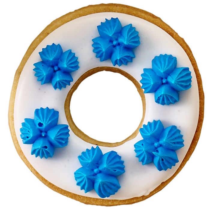 Bocchetta N. 104 di design per sac a poche realizzato in un unico pezzo in acciaio inox, ideale per creare decorazioni artistiche su cupcake, crostate e pasticcini. Dimensioni: 3,0 x 3,0 x 4,1 cm, foro di uscita Ø 17 mm. In negozio e online su tuttochic.live