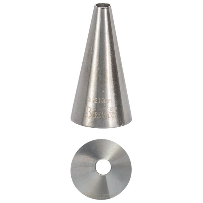 Bocchetta N. 22 a foro tondo per sac a poche realizzato in un unico pezzo in acciaio inox, ideale per creare decorazioni artistiche su cupcake, crostate e pasticcini. Dimensioni: 2,5 x 2,5 x 4,6&nbsp;cm,&nbsp;foro di uscita Ø 5 mm. In negozio e online su tuttochic.live
