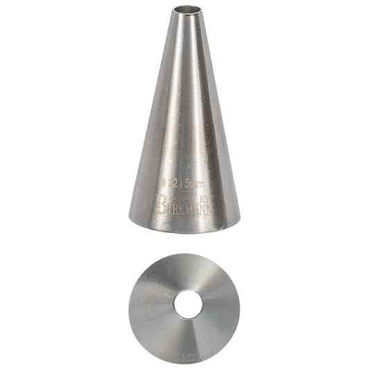 Bocchetta N. 22 a foro tondo per sac a poche realizzato in un unico pezzo in acciaio inox, ideale per creare decorazioni artistiche su cupcake, crostate e pasticcini. Dimensioni: 2,5 x 2,5 x 4,6&nbsp;cm,&nbsp;foro di uscita Ø 5 mm. In negozio e online su tuttochic.live
