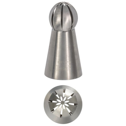 Bocchetta N. 112 con ghirigori a fiore per sac a poche realizzato in un unico pezzo in acciaio inox, ideale per creare decorazioni artistiche su cupcake, crostate e pasticcini. Dimensioni: 3,0 x 3,0 x 6,1 cm, foro di uscita Ø 25 mm. In negozio e online su tuttochic.live