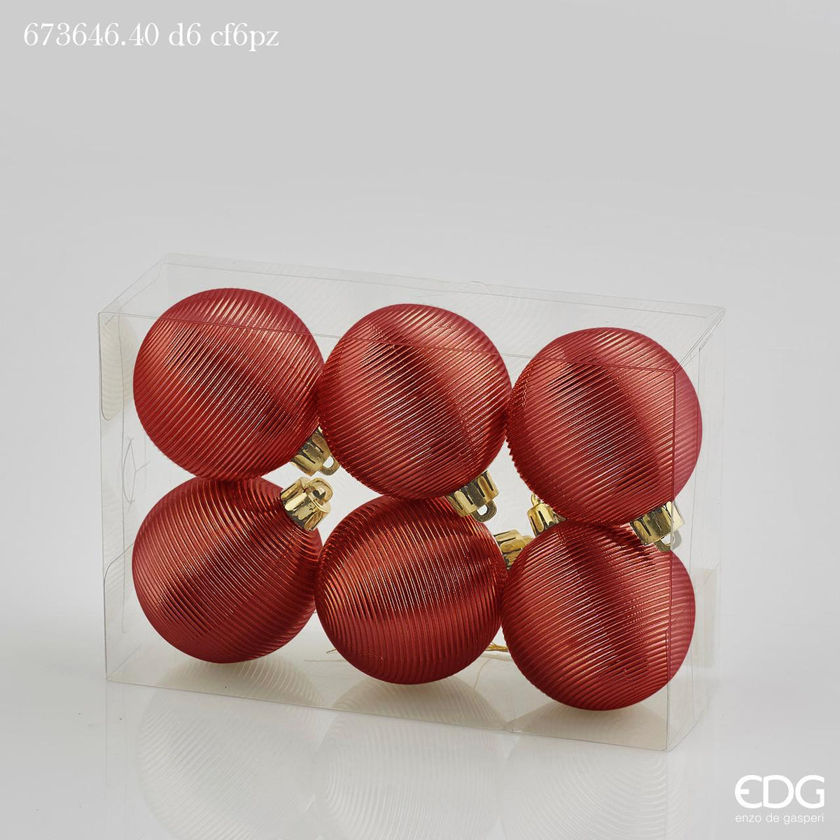 Confezione 6 palline per decorare in plastica di colore rosso diametro cm 6. In negozio e online su tuttochic.live