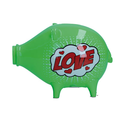 Salvadanaio, in resina decorata su entrambi i lati "Love" di colore verde. Dimensioni: cm 17 X 9 X H 13. In negozio e online su tuttochic.live