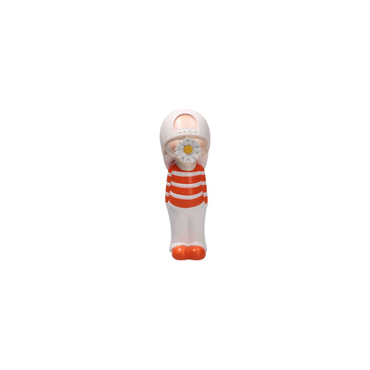 Oggetto decorativo in resina colorata. Dimensioni: 11 x 7 x 19.5 h. LA PRIMAVERA È SEMPRE UNA SORPRESA! Vasi ma anche statuine. Dolce omaggio a quei bimbi che ai primi giorni di sole escono a raccogliere i fiori e scoprono piccoli mondi… ed è tutto un soffiare di bolle. In negozio e online su tuttochic.live