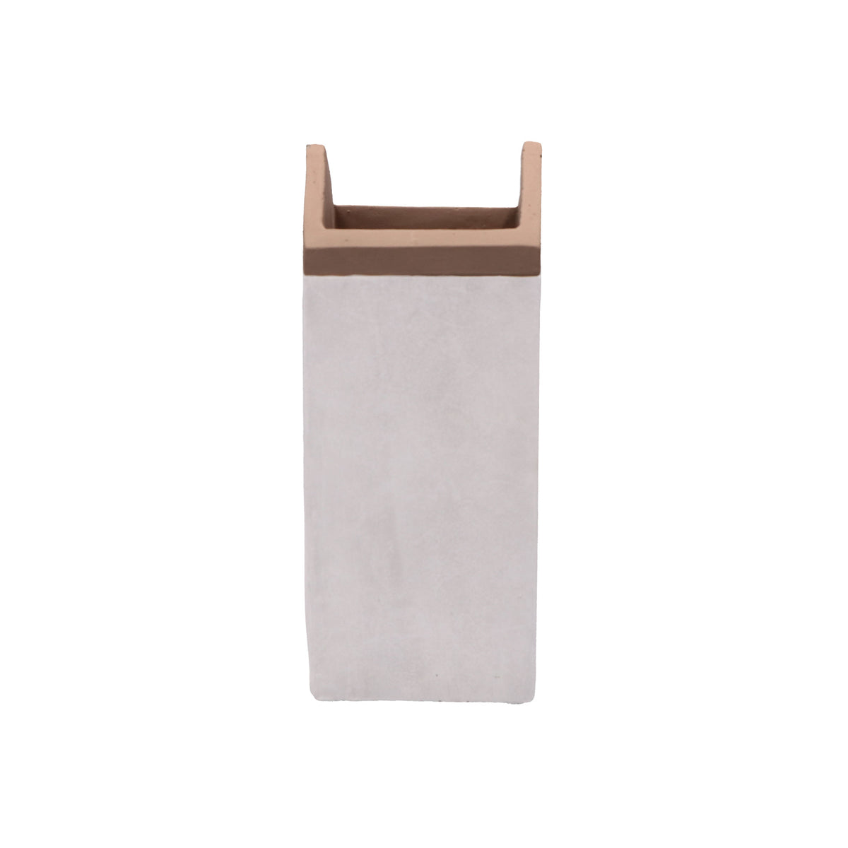 Cachepot a forma di casetta in resina cementizia decorata. Dimensioni: cm 10.5 x 10.5 x 24 h. In negozio e online su tuttochic.live