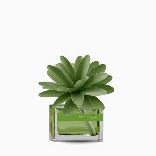 Profumatore d'ambiente con fiore in legno colorato, bottiglia in vetro rettangolare con 30 ml di fragranza. In negozio e online su tuttochic.live