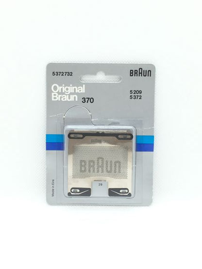 Lamina di ricambio 370 per rasoi Braun vintage.Adatta ai seguenti modelli: Braun Standard Braun Compact/S Braun Syncron/S, Deluxe, Standard Braun Sixtant 2002, S/4004. In negozio e online su tuttochic.live
