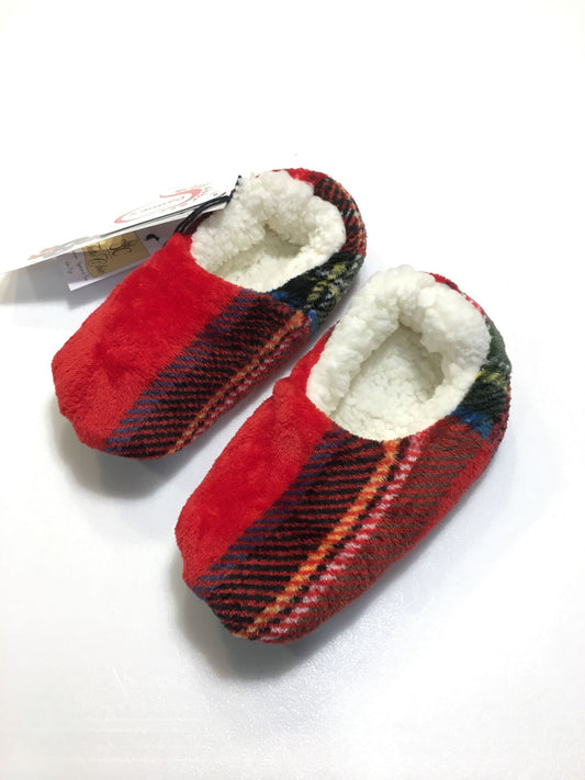 Pantofole Ballerine per bambini in morbidissima microfibra con fondo di colore rosso e decoro Tartan scozzese. Tessuto 100% poliestere. In negozio e online su tuttochic.live