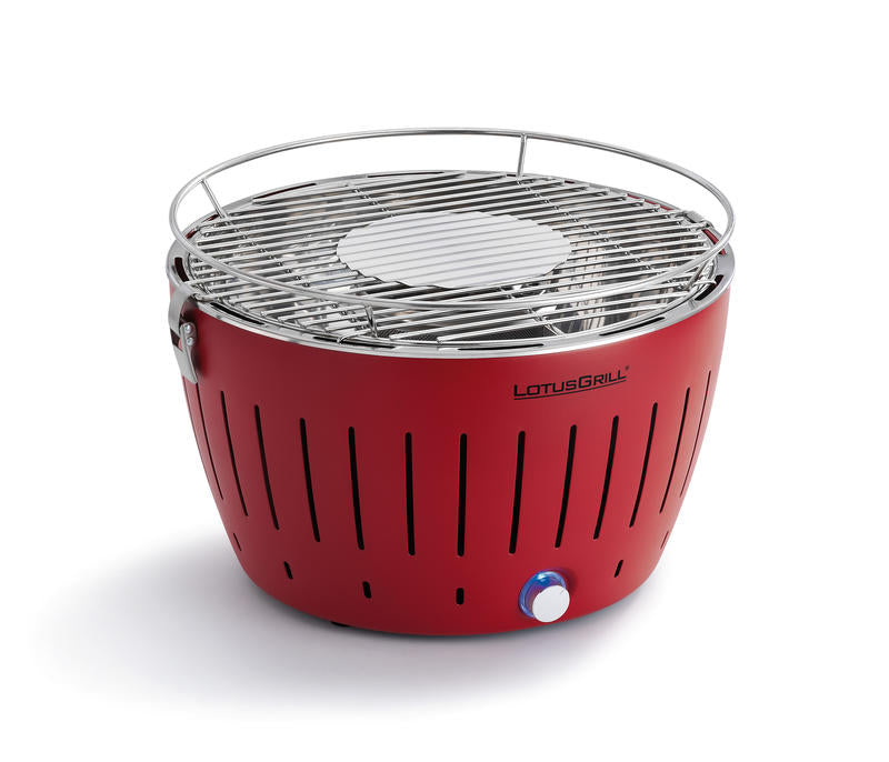 LotusGrill è un fantastico grill che funziona a carbonella. Grazie al suo sistema di ventilazione brevettato a batteria avrete la griglia pronta in soli 4 minuti. In negozio e online su tuttochic.live