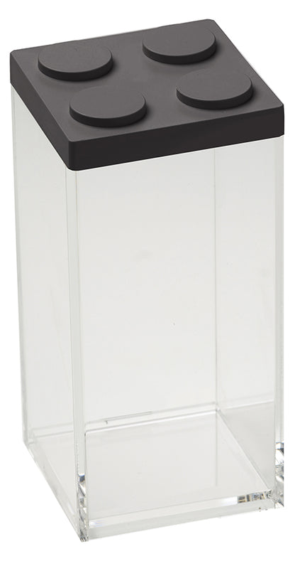 Barattolo contenitore ermetico in acrilico trasparente con coperchio in stile Lego, assemblabili e modulabili. Utilizzabili non solo in cucina, lavabili in lavastoviglie, idonei al contatto alimentare. Dimensione: cm.10 x 10 x h 20,5. Capacità: lt.1,5 Colore: nero Made in Italy