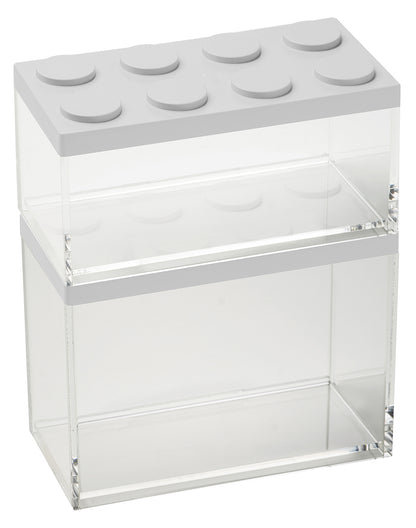 Barattolo contenitore ermetico in acrilico trasparente con coperchio in stile Lego, assemblabili e modulabili. Utilizzabili non solo in cucina, lavabili in lavastoviglie, idonei al contatto alimentare. Dimensione: cm.10 x 20 x h 15,5  Capacità: lt. 2 Colore: bianco Made in Italy