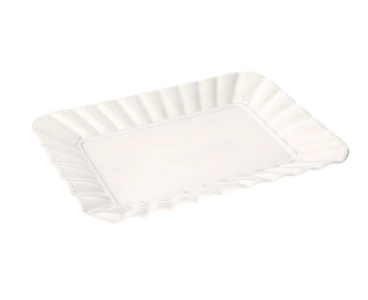 Vassoio rettangolare da portata in porcellana bianca lavorata cm. 35 x 26.Utilizzabile in forno tradizionale, microonde e lavastoviglie. Lavabile in lavastoviglie. Utilizzabile in microonde. In negozio e online su tuttochic.live