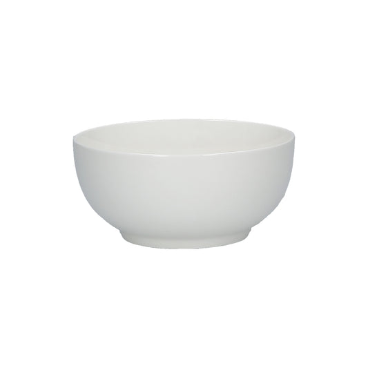 Set di 6 coppette in porcellana bianca, diametro cm 13, altezza cm 6.  Sono iperminimal le linee di Essenziale, set tavola in Bone China dalle forme morbide, perfetto per ogni occasione. Lavabile in lavastoviglie Utilizzabile in microonde Utilizzabile in forno tradizionale. In negozio e online su tuttochic.live