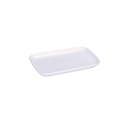 Piattino rettangolare in porcellana bianca. Linea Essenziale New Age Quando il design incontra il food, la linearità diventa la massima espressione dell’eleganza in tavola. Dimensioni: cm 22 X 15 X 2,1 h Utilizzabile in forno a microonde e tradizionale Lavabile in lavastoviglie. In negozio e online su tuttochic.live