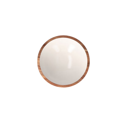 Ciotola tonda in legno laccato. Dimensioni: cm Ø 20,3 x 5,7 Collezione Libeccio Un set di accessori intramontabili in legno smaltato, da collezionare uno dopo l'altro. Immancabili in credenza e preziosi sulla tavola, per servire in puro stile La Porcellana Bianca. Lavare a mano. In negozio e online su tuttochic.live